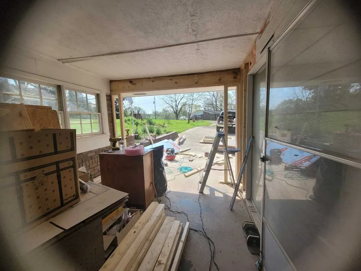 Air movers and dehumidifier for Water Mitigation Services in San Carlos Park